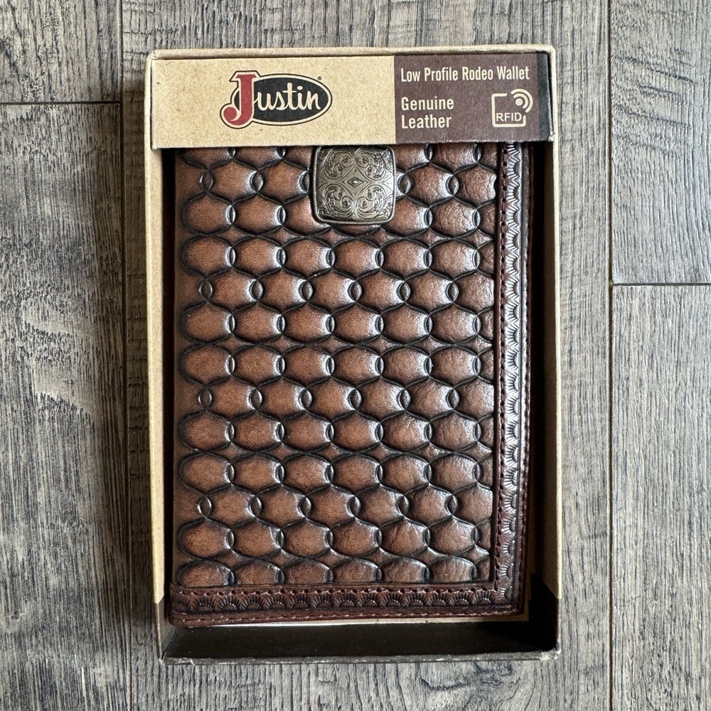 Justin Low Profile Rodeo Wallet Tooled- New In Box - Picture 1 of 6